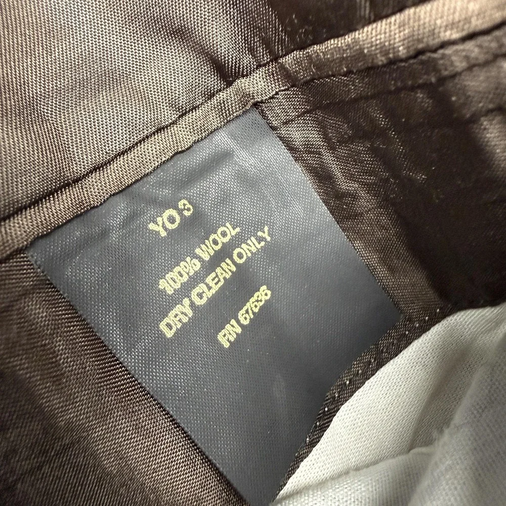 Yves Saint Laurent please read